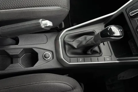 ML22JUE Volkswagen Polo 1.0 TSI Life 5dr DSG **PARKING SENSORS** Thumbnail #23