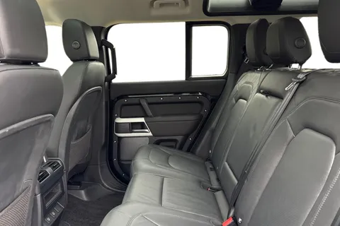 DN73RZO Land Rover Defender 110 3.0 D250 XS Edition 5dr Thumbnail #5