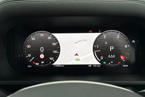 DN73RZO Land Rover Defender 110 3.0 D250 XS Edition 5dr Thumbnail #18