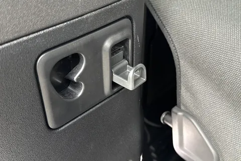 DN73RZO Land Rover Defender 110 3.0 D250 XS Edition 5dr Thumbnail #29