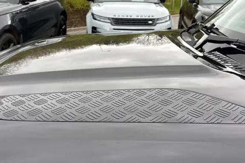 DN73RZO Land Rover Defender 110 3.0 D250 XS Edition 5dr Thumbnail #30