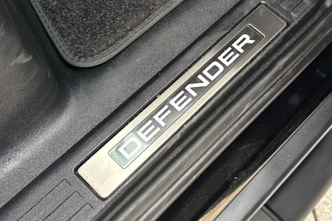 DN73RZO Land Rover Defender 110 3.0 D250 XS Edition 5dr Thumbnail #35