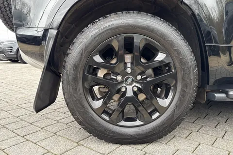 DN73RZO Land Rover Defender 110 3.0 D250 XS Edition 5dr Thumbnail #38