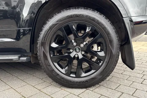 DN73RZO Land Rover Defender 110 3.0 D250 XS Edition 5dr Thumbnail #42