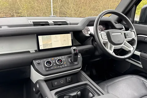 DN73RZO Land Rover Defender 110 3.0 D250 XS Edition 5dr Thumbnail #47