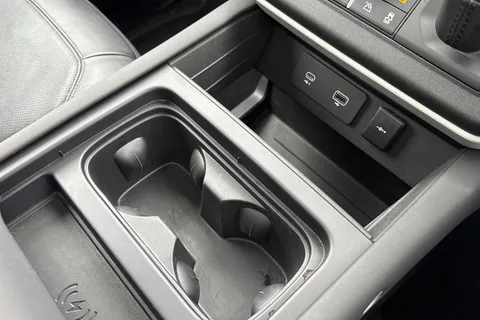 DN73RZO Land Rover Defender 110 3.0 D250 XS Edition 5dr Thumbnail #51