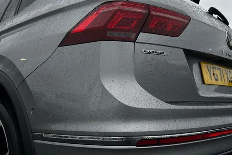 YG71XGE Volkswagen Tiguan Allspace 2.0 TSI 4Motion R-Line 5dr DSG Thumbnail #9