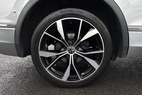 YG71XGE Volkswagen Tiguan Allspace 2.0 TSI 4Motion R-Line 5dr DSG Thumbnail #13