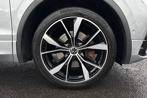 YG71XGE Volkswagen Tiguan Allspace 2.0 TSI 4Motion R-Line 5dr DSG Thumbnail #14