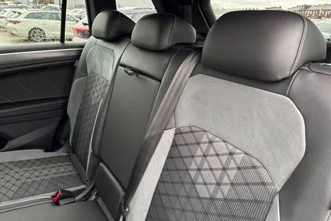 YG71XGE Volkswagen Tiguan Allspace 2.0 TSI 4Motion R-Line 5dr DSG Thumbnail #20