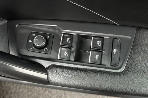 YG71XGE Volkswagen Tiguan Allspace 2.0 TSI 4Motion R-Line 5dr DSG Thumbnail #22