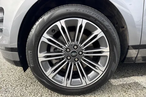 12 of 60 for Land Rover Range Rover Evoque 2.0 D200 MHEV Dynamic SE Auto 4WD Euro 6 (s/s) 5dr