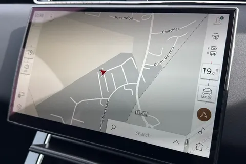 17 of 60 for Land Rover Range Rover Evoque 2.0 D200 MHEV Dynamic SE Auto 4WD Euro 6 (s/s) 5dr