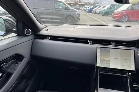 20 of 60 for Land Rover Range Rover Evoque 2.0 D200 MHEV Dynamic SE Auto 4WD Euro 6 (s/s) 5dr