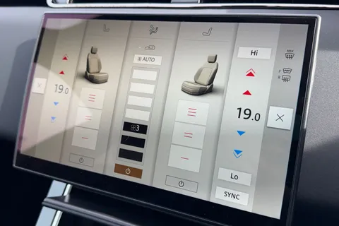 22 of 60 for Land Rover Range Rover Evoque 2.0 D200 MHEV Dynamic SE Auto 4WD Euro 6 (s/s) 5dr