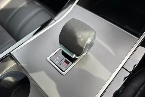 23 of 60 for Land Rover Range Rover Evoque 2.0 D200 MHEV Dynamic SE Auto 4WD Euro 6 (s/s) 5dr