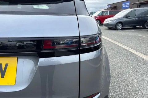 26 of 60 for Land Rover Range Rover Evoque 2.0 D200 MHEV Dynamic SE Auto 4WD Euro 6 (s/s) 5dr