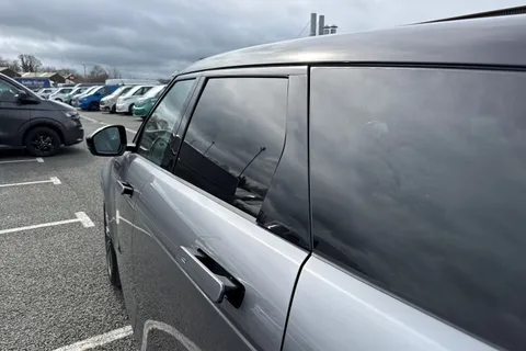 33 of 60 for Land Rover Range Rover Evoque 2.0 D200 MHEV Dynamic SE Auto 4WD Euro 6 (s/s) 5dr