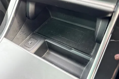 42 of 60 for Land Rover Range Rover Evoque 2.0 D200 MHEV Dynamic SE Auto 4WD Euro 6 (s/s) 5dr