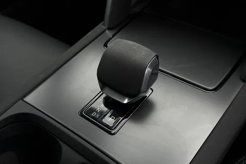 KW74HVV Land Rover Discovery Sport 2.0 D200 Dynamic HSE 5dr Thumbnail #15