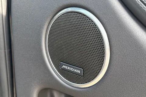 KW74HVV Land Rover Discovery Sport 2.0 D200 Dynamic HSE 5dr Thumbnail #26