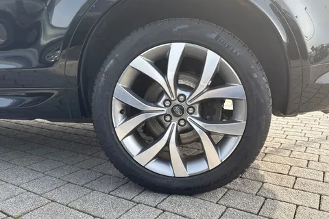 KW74HVV Land Rover Discovery Sport 2.0 D200 Dynamic HSE 5dr Thumbnail #40