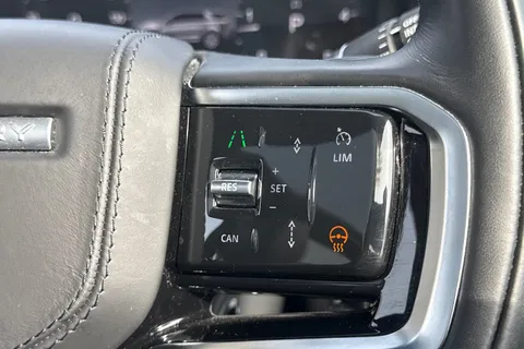 KW74HVV Land Rover Discovery Sport 2.0 D200 Dynamic HSE 5dr Thumbnail #47