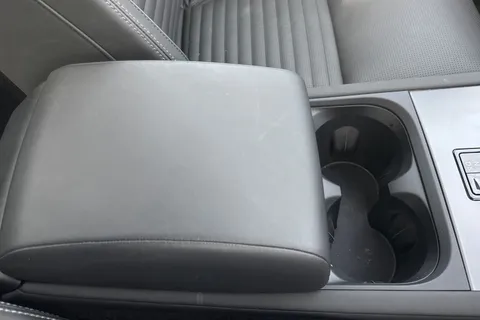 KW74HVV Land Rover Discovery Sport 2.0 D200 Dynamic HSE 5dr Thumbnail #51