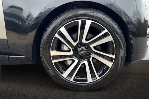 KO73RWX Land Rover Range Rover 3.0 D300 HSE 5dr Thumbnail #10