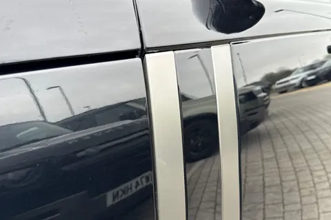 KO73RWX Land Rover Range Rover 3.0 D300 HSE 5dr Thumbnail #30