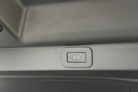 KO73RWX Land Rover Range Rover 3.0 D300 HSE 5dr Thumbnail #40