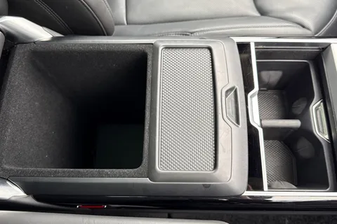 KO73RWX Land Rover Range Rover 3.0 D300 HSE 5dr Thumbnail #51