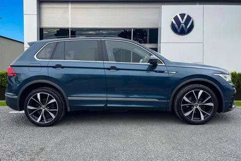 CX23PMV Volkswagen Tiguan 1.5 TSI 150 R-Line 5dr DSG ⭐Rear Camera⭐ Thumbnail #4