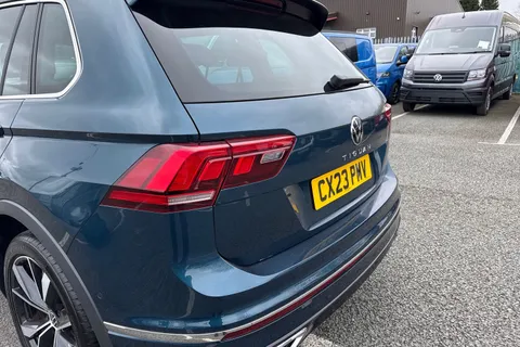 CX23PMV Volkswagen Tiguan 1.5 TSI 150 R-Line 5dr DSG ⭐Rear Camera⭐ Thumbnail #9