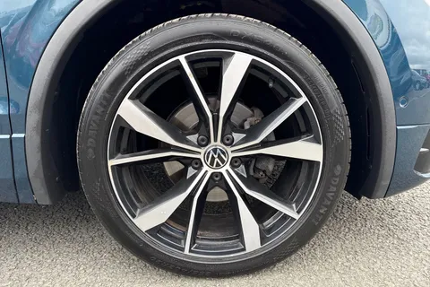 CX23PMV Volkswagen Tiguan 1.5 TSI 150 R-Line 5dr DSG ⭐Rear Camera⭐ Thumbnail #11