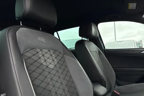 CX23PMV Volkswagen Tiguan 1.5 TSI 150 R-Line 5dr DSG ⭐Rear Camera⭐ Thumbnail #25