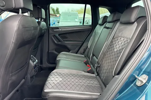 CX23PMV Volkswagen Tiguan 1.5 TSI 150 R-Line 5dr DSG ⭐Rear Camera⭐ Thumbnail #36
