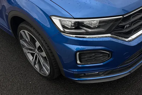 KP69EOW Volkswagen T-Roc 1.6 TDI R-Line 5dr Thumbnail #10