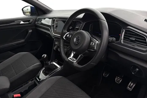 KP69EOW Volkswagen T-Roc 1.6 TDI R-Line 5dr Thumbnail #15