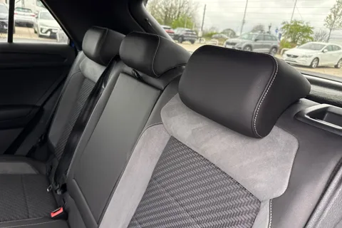 KP69EOW Volkswagen T-Roc 1.6 TDI R-Line 5dr Thumbnail #20