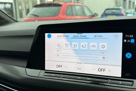 22 of 67 for Volkswagen Golf 1.4 TSI 13kWh GTE DSG Euro 6 (s/s) 5dr