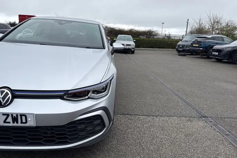 26 of 67 for Volkswagen Golf 1.4 TSI 13kWh GTE DSG Euro 6 (s/s) 5dr