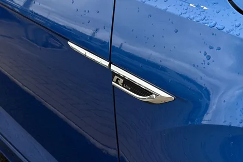 KP69EOW Volkswagen T-Roc 1.6 TDI R-Line 5dr Thumbnail #28