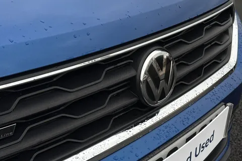 KP69EOW Volkswagen T-Roc 1.6 TDI R-Line 5dr Thumbnail #29