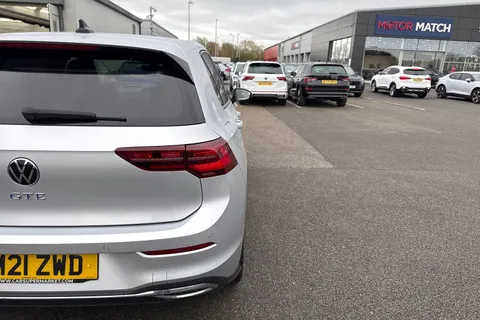 32 of 67 for Volkswagen Golf 1.4 TSI 13kWh GTE DSG Euro 6 (s/s) 5dr
