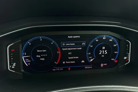 KP69EOW Volkswagen T-Roc 1.6 TDI R-Line 5dr Thumbnail #37