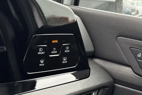 42 of 67 for Volkswagen Golf 1.4 TSI 13kWh GTE DSG Euro 6 (s/s) 5dr