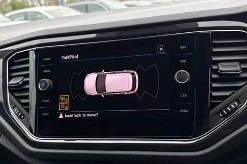 KP69EOW Volkswagen T-Roc 1.6 TDI R-Line 5dr Thumbnail #39