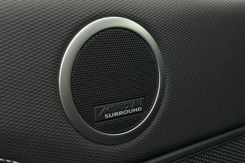 DV73RVO Land Rover Discovery 3.0 D300 MHEV R-Dynamic HSE Auto 4WD Euro 6 (s/s) 5dr Thumbnail #38