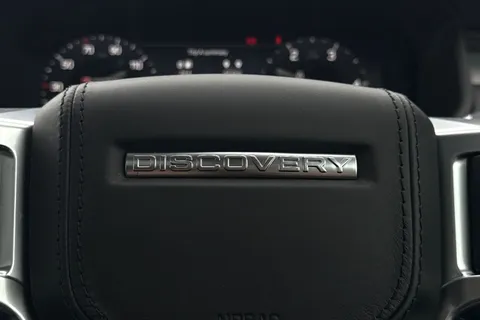 DV73RVO Land Rover Discovery 3.0 D300 MHEV R-Dynamic HSE Auto 4WD Euro 6 (s/s) 5dr Thumbnail #41